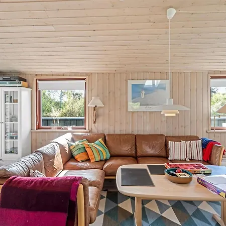 Vakantiehuis Christiern - 600m From The Sea By Interhome